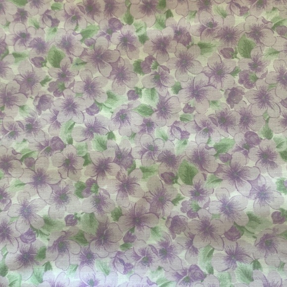 Vintage Daisy Kingdom, Dogwood, all over fabric - Picture 1 of 5